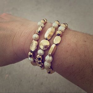 Gold & pearl bracelet set